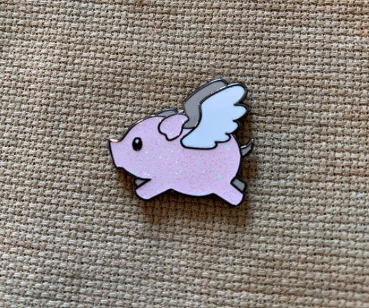 Sparkly Flying Pig Needleminder