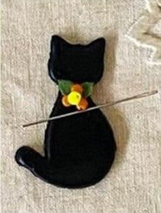 Black Cat Needle Minder