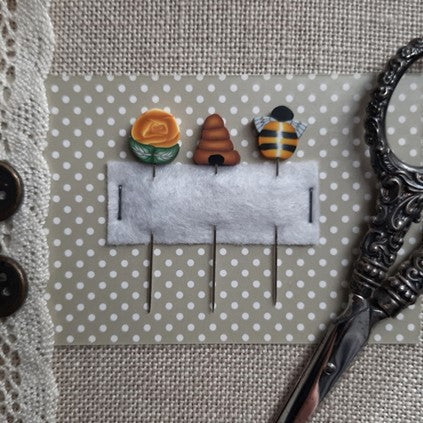 Bee and Hive Small Pin Set