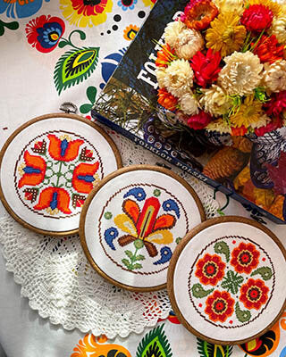 Folk Floral Trio